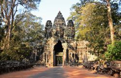 370 Angkor Thom Thvear Chey 1.jpg