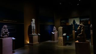 7627 Angkor National Museum 3.jpg